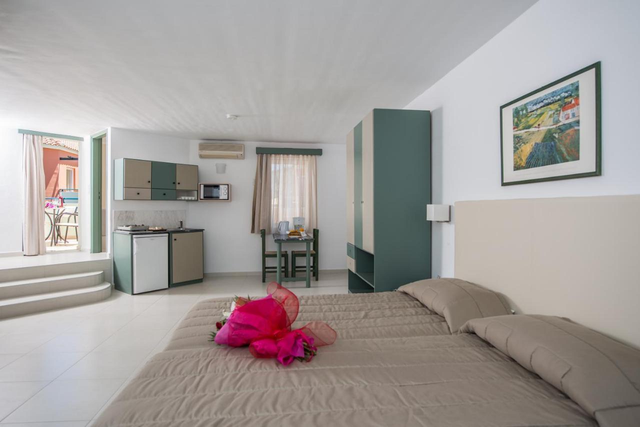 Stefan Village Hotel Agia Marina 외부 사진